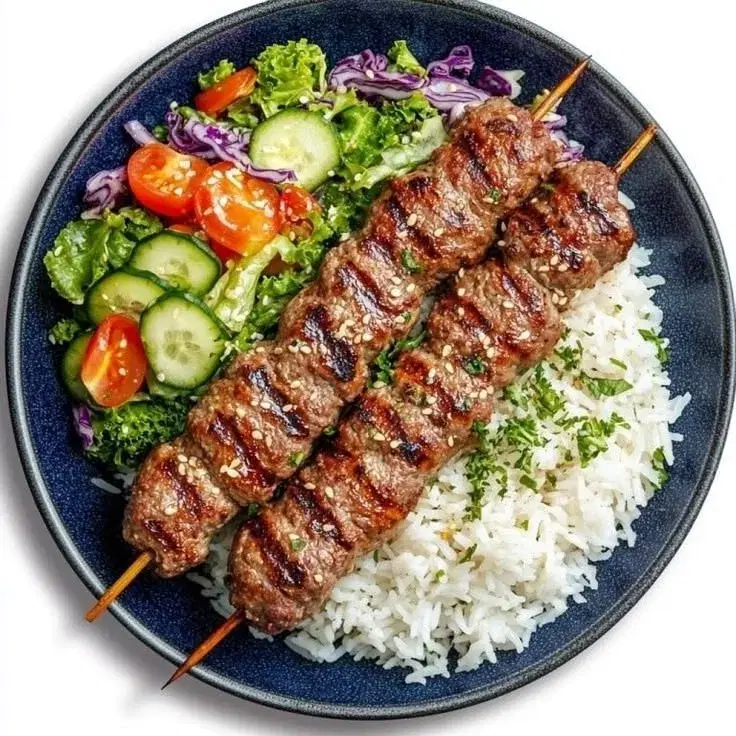 Brochettes de viande hachée